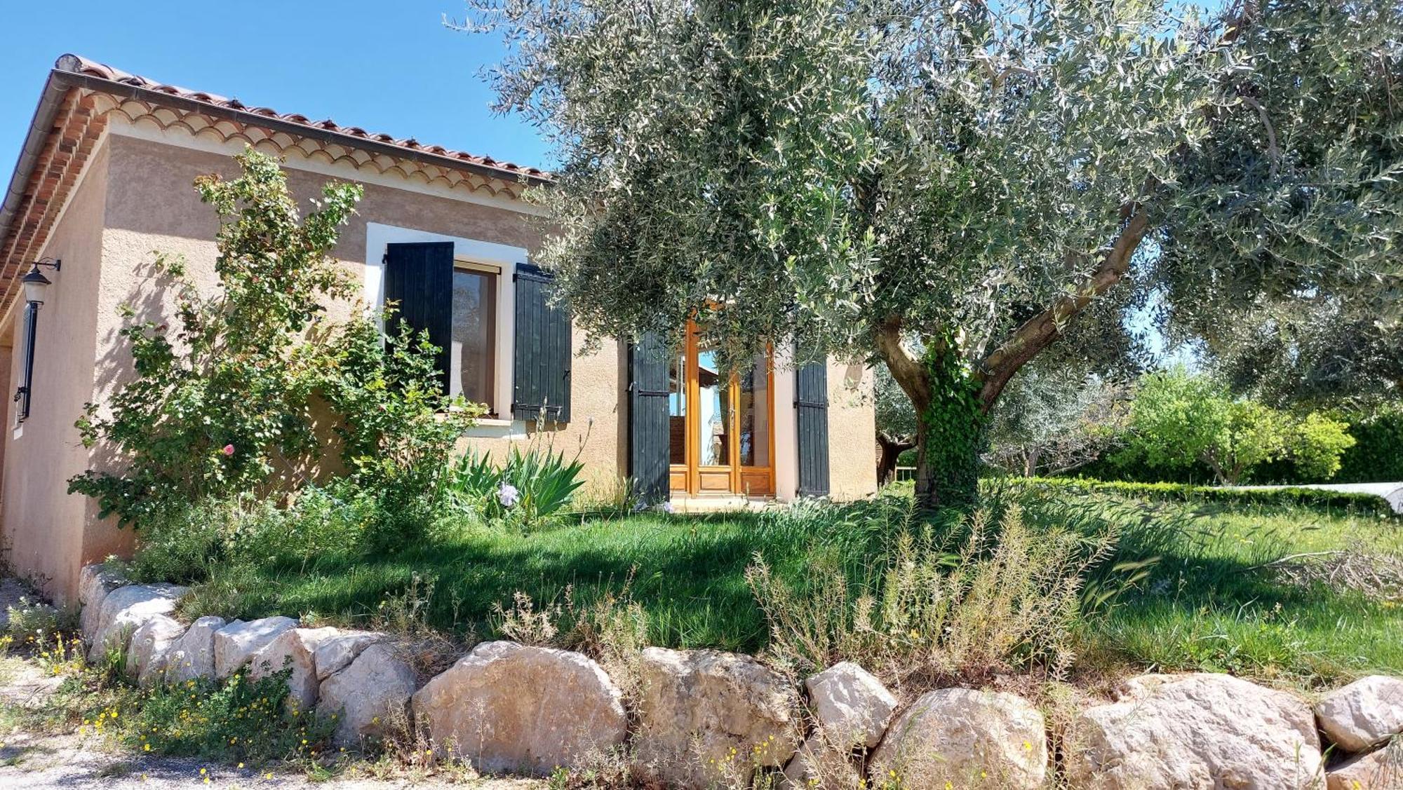 La Maison Angelvin Puimoisson エクステリア 写真